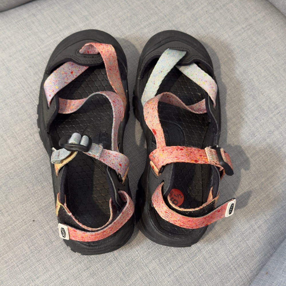 Keen Zerraport Waterproof Sandals Size 6 1/2 Sport Water Shoes Rubber Sole